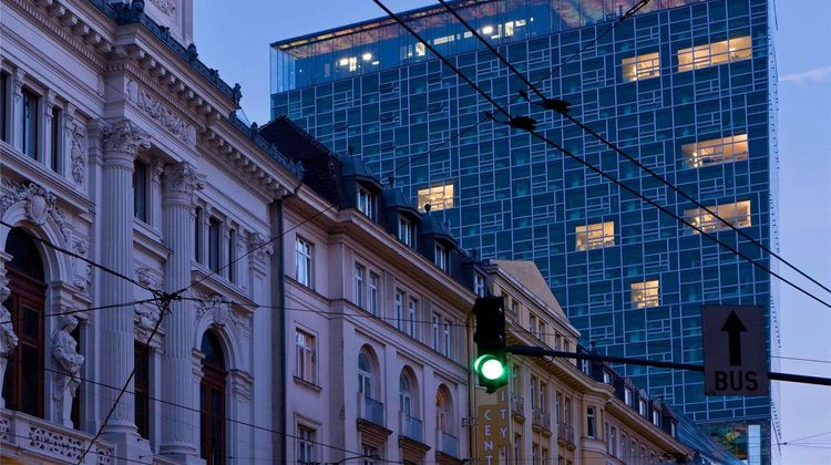 SO/ Vienna Exterior