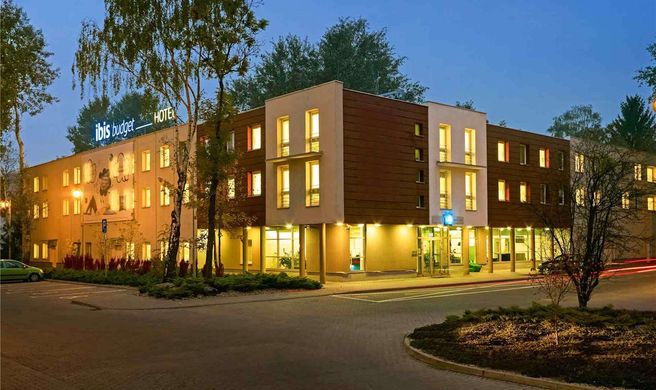 Ibis Budget Wroclaw Stadion Exterior