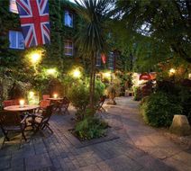 Mercure White Hart Salisbury Exterior