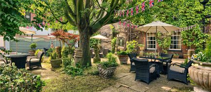 Mercure White Hart Salisbury Exterior