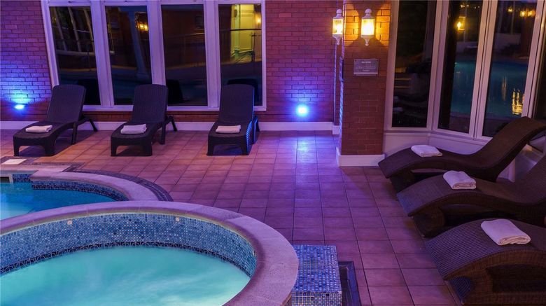 <b>Mercure Dunkenhalgh Hotel and Spa Pool</b>. Images powered by <a href="https://iceportal.shijigroup.com/" title="IcePortal" target="_blank">IcePortal</a>.