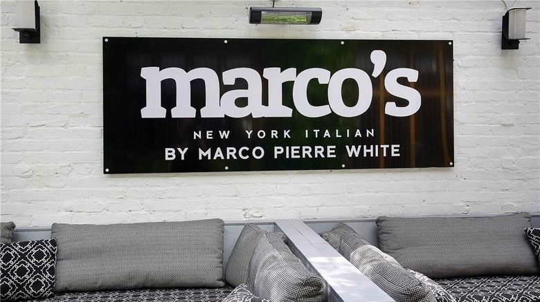 <b>Mercure Stratford-upon-Avon Shakespeare Restaurant</b>. Images powered by <a href="https://iceportal.shijigroup.com/" title="IcePortal" target="_blank">IcePortal</a>.