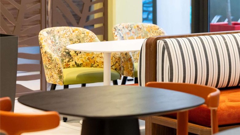 <b>Adagio City Aparthotel Bordeaux Gambetta Restaurant</b>. Images powered by <a href="https://iceportal.shijigroup.com/" title="IcePortal" target="_blank">IcePortal</a>.