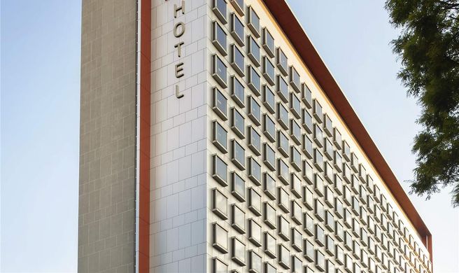 Ibis Singapore on Bencoolen Exterior
