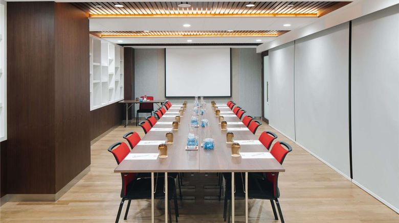 <b>Ibis Singapore on Bencoolen Meeting</b>. Images powered by <a href="https://iceportal.shijigroup.com/" title="IcePortal" target="_blank">IcePortal</a>.