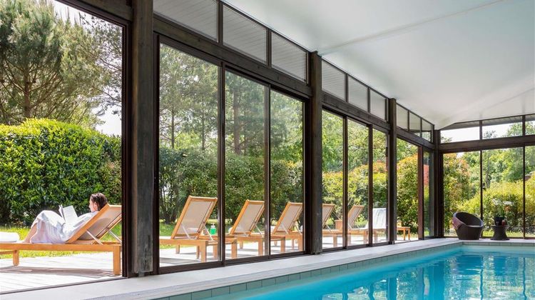 Cabot Bordeaux MGallery Pool