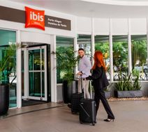 Ibis Porto Alegre Moinhos de Vento Exterior