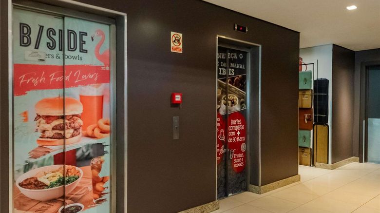 <b>Ibis Porto Alegre Moinhos de Vento Exterior</b>. Images powered by <a href="https://iceportal.shijigroup.com/" title="IcePortal" target="_blank">IcePortal</a>.