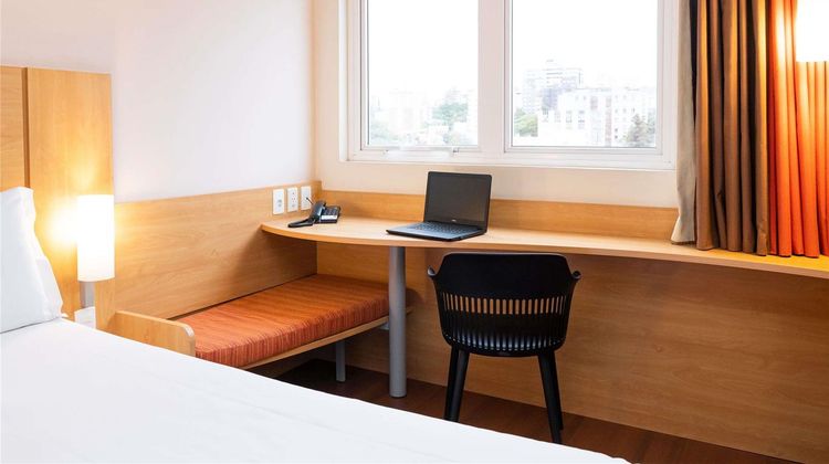 Ibis Porto Alegre Moinhos de Vento Room
