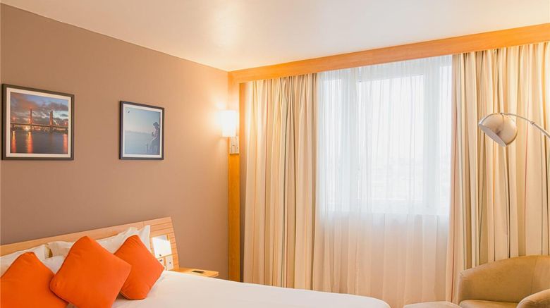 <b>Novotel Porto Alegre Aeroporto Room</b>. Images powered by <a href="https://iceportal.shijigroup.com/" title="IcePortal" target="_blank">IcePortal</a>.