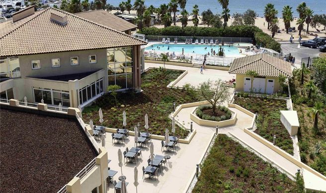 Mercure Thalassa Port Frejus Exterior