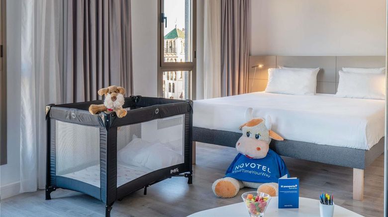 <b>Suite Novotel Malaga Centro Room</b>. Images powered by <a href="https://iceportal.shijigroup.com/" title="IcePortal" target="_blank">IcePortal</a>.