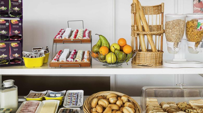 <b>Ibis Budget Luxembourg Sud Restaurant</b>. Images powered by <a href="https://iceportal.shijigroup.com/" title="IcePortal" target="_blank">IcePortal</a>.