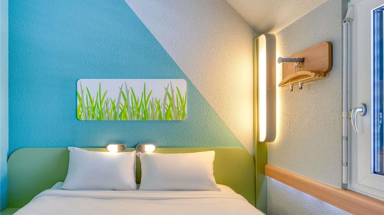 <b>Ibis Budget Luzern City Room</b>. Images powered by <a href="https://iceportal.shijigroup.com/" title="IcePortal" target="_blank">IcePortal</a>.