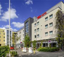 Ibis Budget Winterthur Exterior