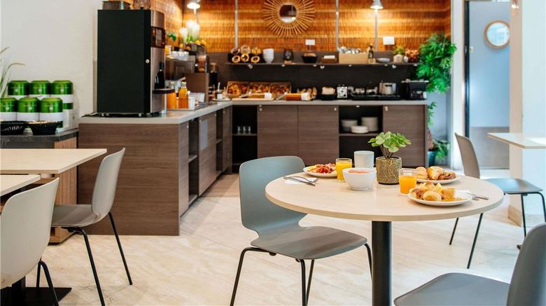 <b>Adagio Paris XV Restaurant</b>. Images powered by <a href="https://iceportal.shijigroup.com/" title="IcePortal" target="_blank">IcePortal</a>.