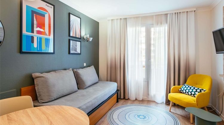 Adagio La Defense le Parc Room
