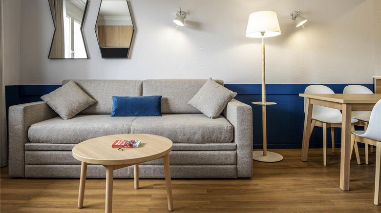 <b>Adagio La Defense Kleber Room</b>. Images powered by <a href="https://iceportal.shijigroup.com/" title="IcePortal" target="_blank">IcePortal</a>.