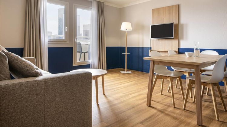 Adagio La Defense Kleber Room