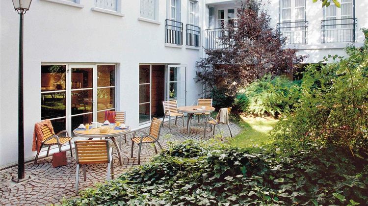 Adagio Paris Montmartre Exterior