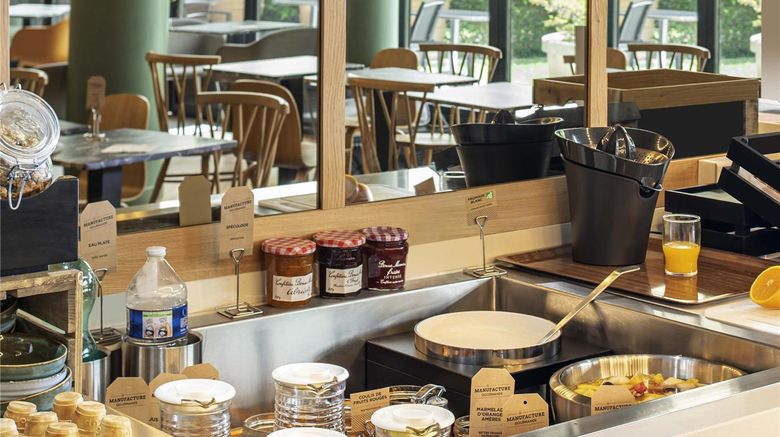 <b>Adagio Porte de Versailles Hotel Restaurant</b>. Images powered by <a href="https://iceportal.shijigroup.com/" title="IcePortal" target="_blank">IcePortal</a>.