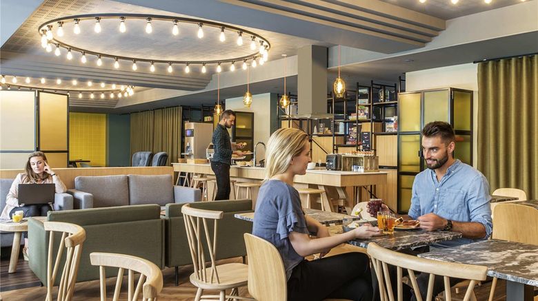 <b>Adagio Porte de Versailles Hotel Restaurant</b>. Images powered by <a href="https://iceportal.shijigroup.com/" title="IcePortal" target="_blank">IcePortal</a>.