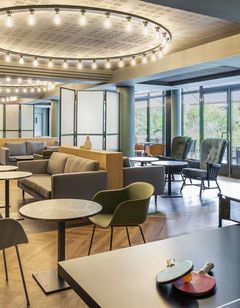 Adagio Porte de Versailles Hotel