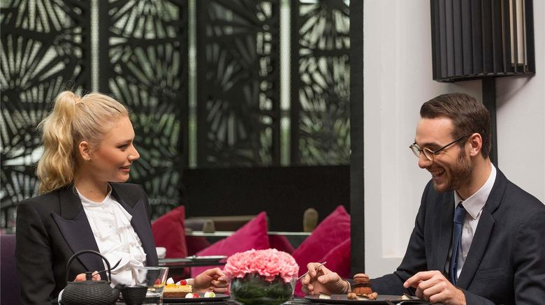 <b>Sofitel Casablanca Tour Blanche Restaurant</b>. Images powered by <a href="https://iceportal.shijigroup.com/" title="IcePortal" target="_blank">IcePortal</a>.
