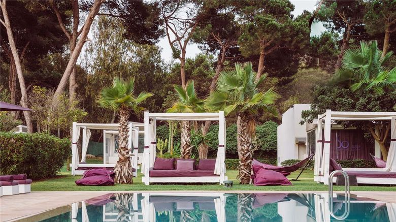 <b>Sofitel Rabat Jardin des Roses Pool</b>. Images powered by <a href="https://iceportal.shijigroup.com/" title="IcePortal" target="_blank">IcePortal</a>.