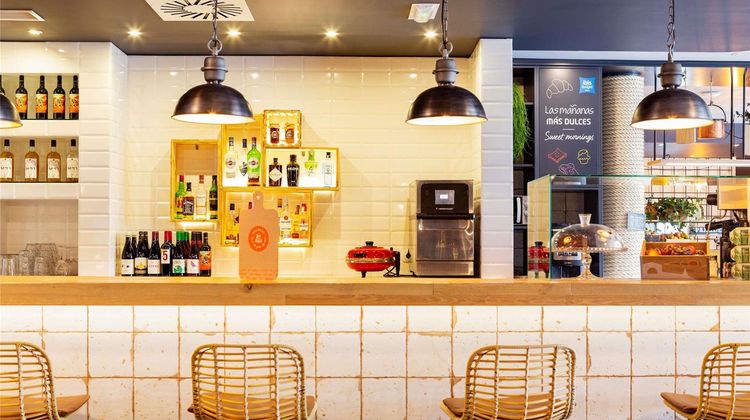 Ibis Budget Oviedo Restaurant