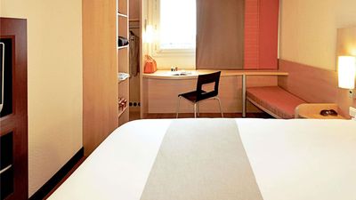 Ibis Oviedo
