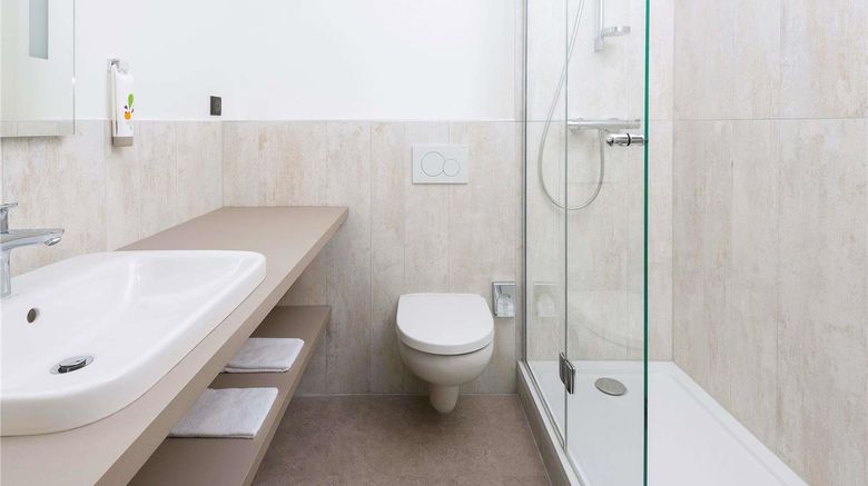<b>Ibis Styles Macon Centre Room</b>. Images powered by <a href="https://iceportal.shijigroup.com/" title="IcePortal" target="_blank">IcePortal</a>.