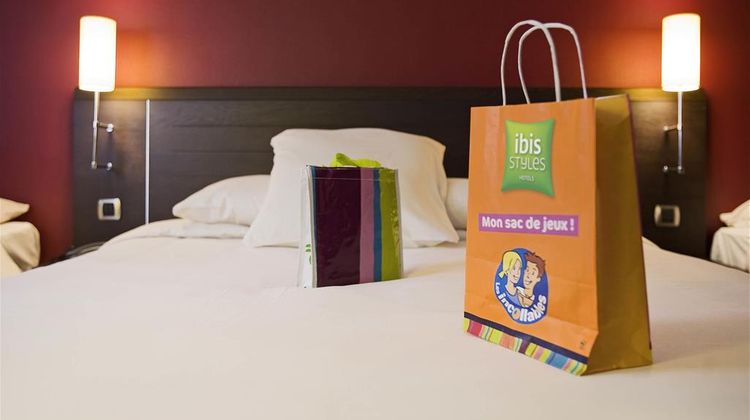 ibis Styles Metz Centre Station Exterior