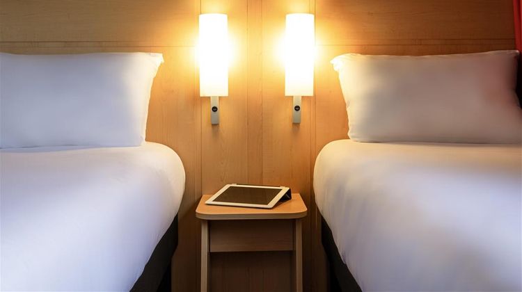 Hotel Ibis Quimperle Room