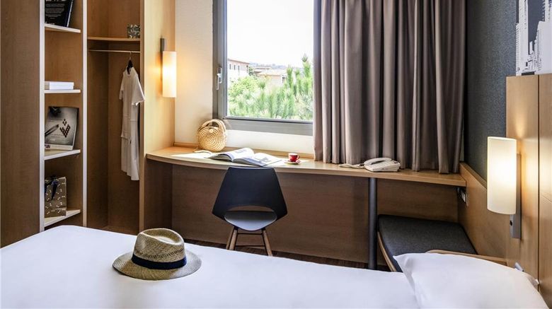 <b>Hotel Ibis Cannes Mouans Sartoux Room</b>. Images powered by <a href="https://iceportal.shijigroup.com/" title="IcePortal" target="_blank">IcePortal</a>.