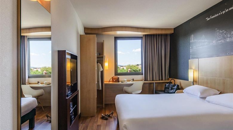 <b>Hotel Ibis Cannes Mouans Sartoux Room</b>. Images powered by <a href="https://iceportal.shijigroup.com/" title="IcePortal" target="_blank">IcePortal</a>.