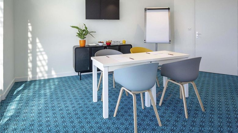 <b>Ibis Lyon Sud Vienne St Louis Meeting</b>. Images powered by <a href="https://iceportal.shijigroup.com/" title="IcePortal" target="_blank">IcePortal</a>.