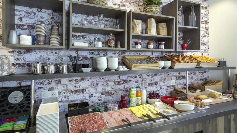<b>Ibis Lyon Sud Vienne St Louis Restaurant</b>. Images powered by <a href="https://iceportal.shijigroup.com/" title="IcePortal" target="_blank">IcePortal</a>.