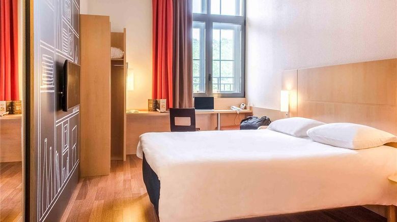 <b>Hotel Ibis Sarlat Room</b>. Images powered by <a href="https://iceportal.shijigroup.com/" title="IcePortal" target="_blank">IcePortal</a>.