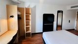 Hotel Ibis Beauvais Airport Room