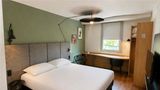 Hotel Ibis Beauvais Airport Room