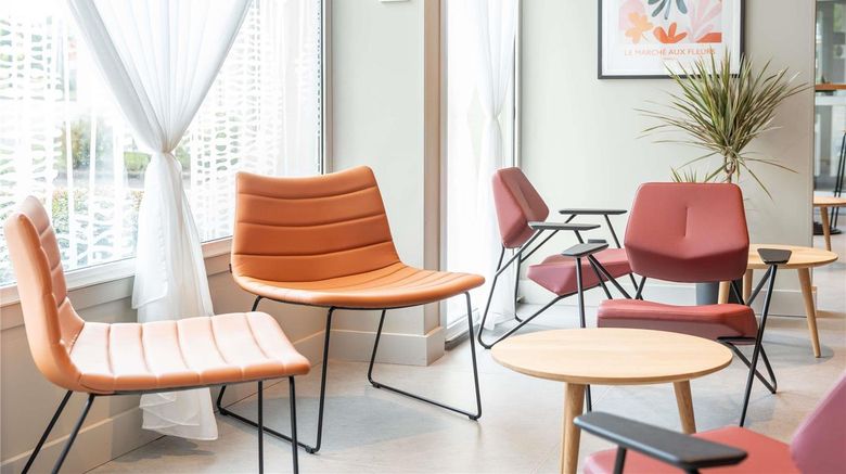 <b>Ibis Orleans Chapelle St Mesmin Exterior</b>. Images powered by <a href="https://iceportal.shijigroup.com/" title="IcePortal" target="_blank">IcePortal</a>.