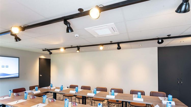 Ibis Orleans Chapelle St Mesmin Meeting