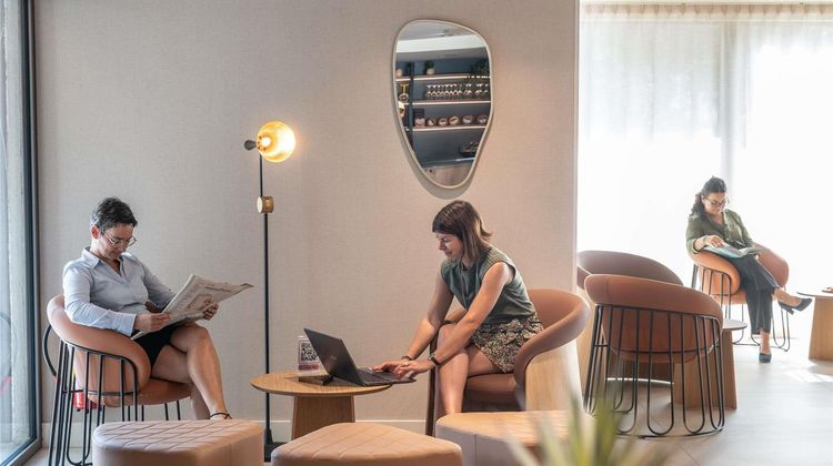 Ibis Styles Angers Centre Gare Exterior