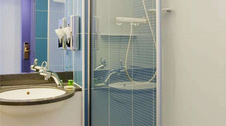 <b>ibis Styles Paris Val de Fontenay Room</b>. Images powered by <a href="https://iceportal.shijigroup.com/" title="IcePortal" target="_blank">IcePortal</a>.