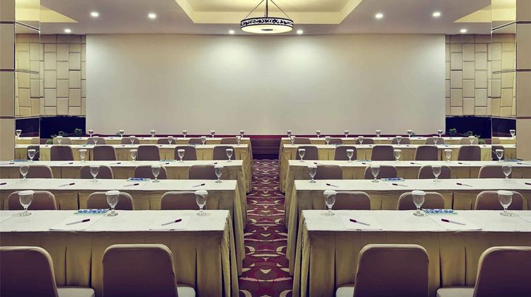 Mercure Pontianak City Center Meeting