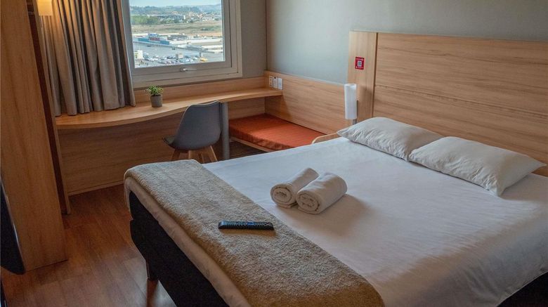<b>Ibis Concepcion Room</b>. Images powered by <a href="https://iceportal.shijigroup.com/" title="IcePortal" target="_blank">IcePortal</a>.