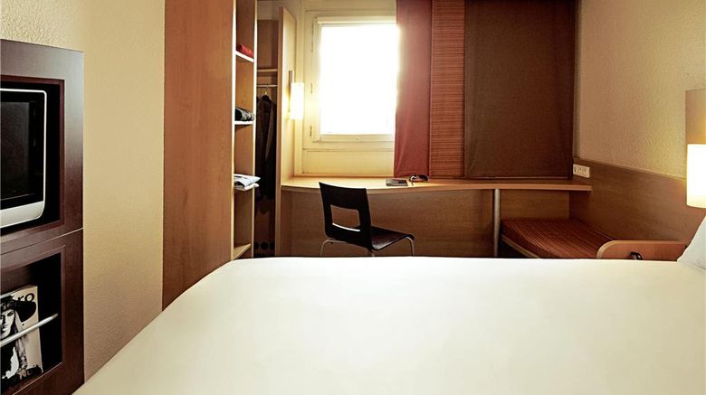 <b>Ibis Oran Les Falaises Room</b>. Images powered by <a href="https://iceportal.shijigroup.com/" title="IcePortal" target="_blank">IcePortal</a>.