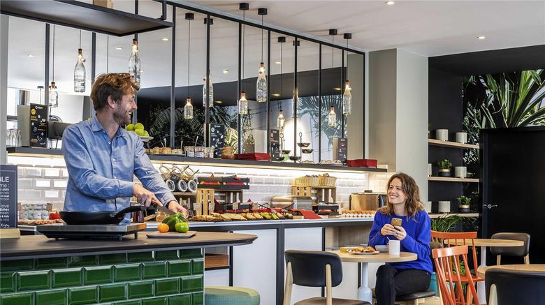 <b>Aparthotel Adagio Paris Montrouge Restaurant</b>. Images powered by <a href="https://iceportal.shijigroup.com/" title="IcePortal" target="_blank">IcePortal</a>.