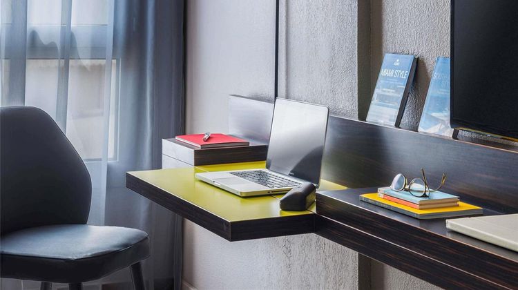 Ibis Styles Nice Vieux Port Room